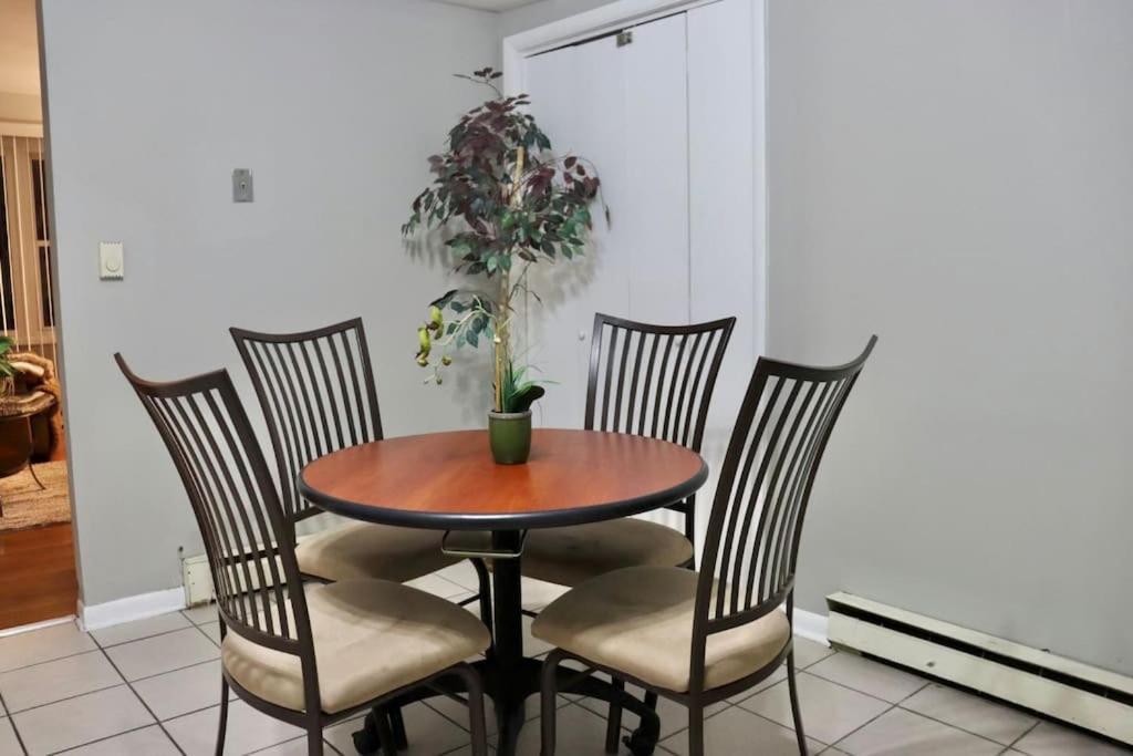 The Little Amazon Apartment Montgomery Екстериор снимка